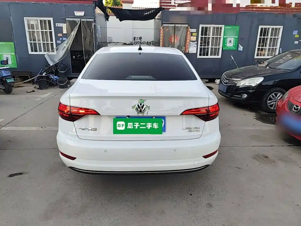Volkswagen Sagitar 2020