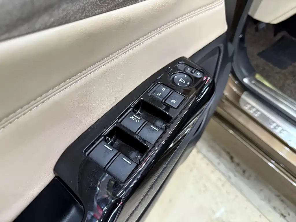 Honda Jade 2018 — фото 10