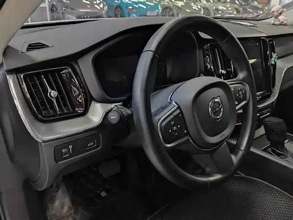 Volvo XC60 2020