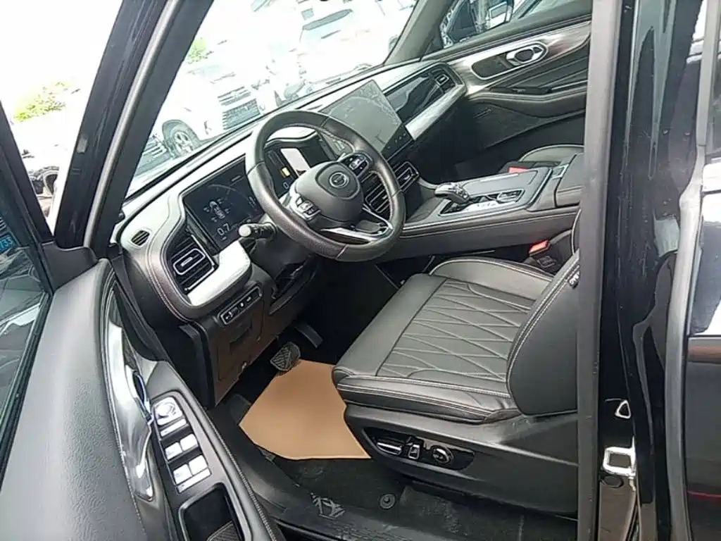 GAC Motor Trumpchi GS8 2023 — фото 15
