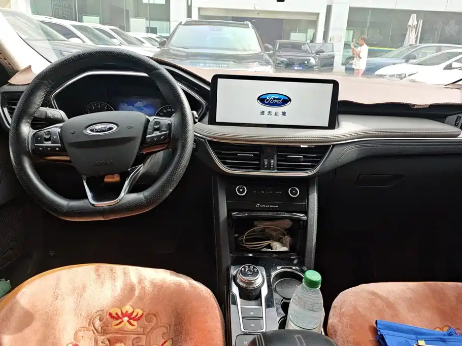 Ford Edge 2022 — фото 12