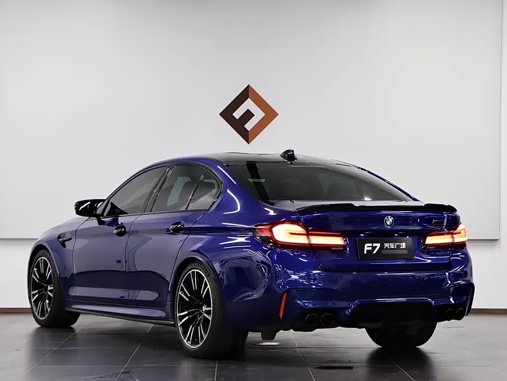 BMW M5 2019 — фото 4