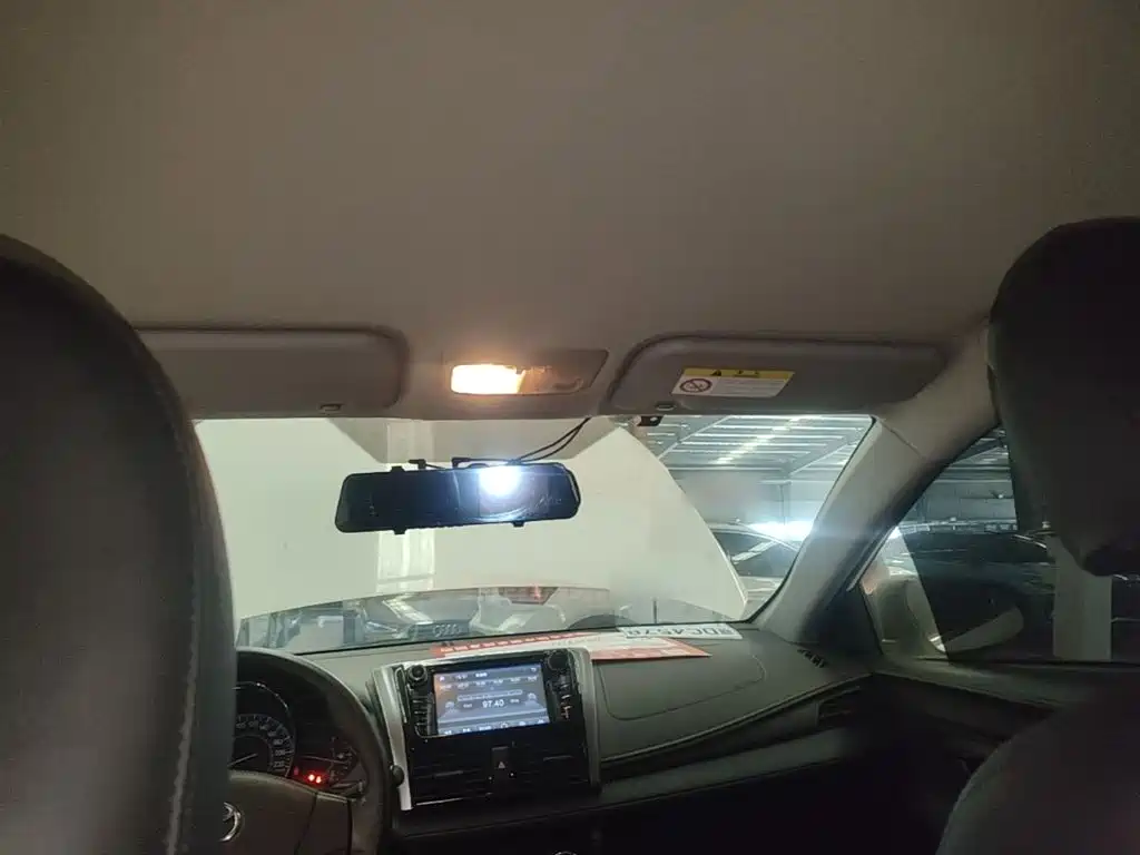 Toyota Vios 2015 — фото 18