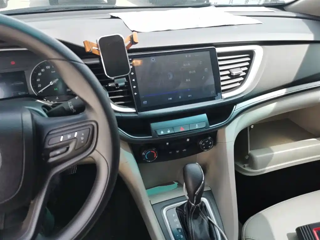 Buick Excelle 2017 — фото 10