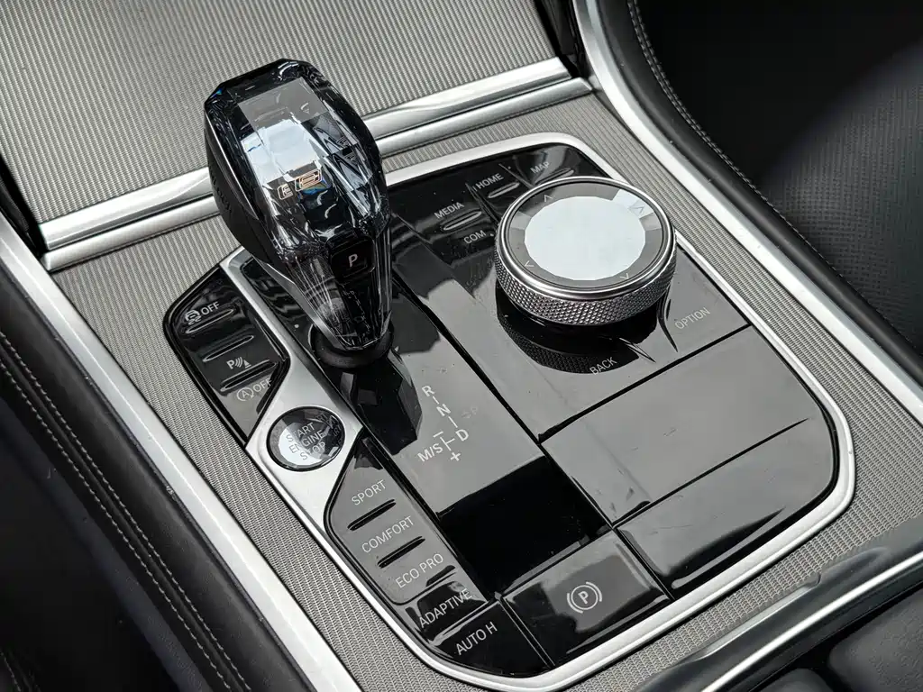BMW 8 Series 2019 — фото 11