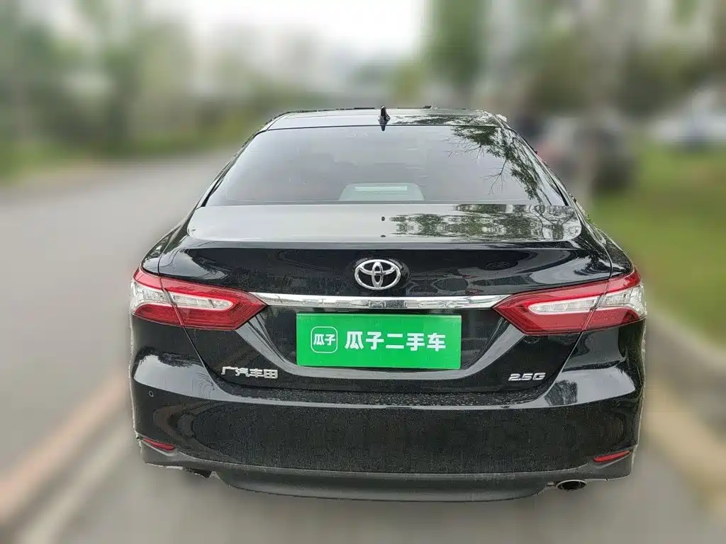 Toyota Camry 2022 — фото 4
