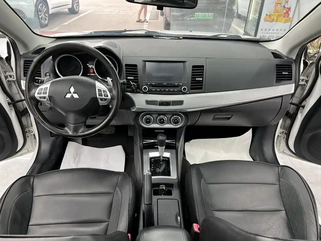 Mitsubishi Lancer EX 2017 — фото 10