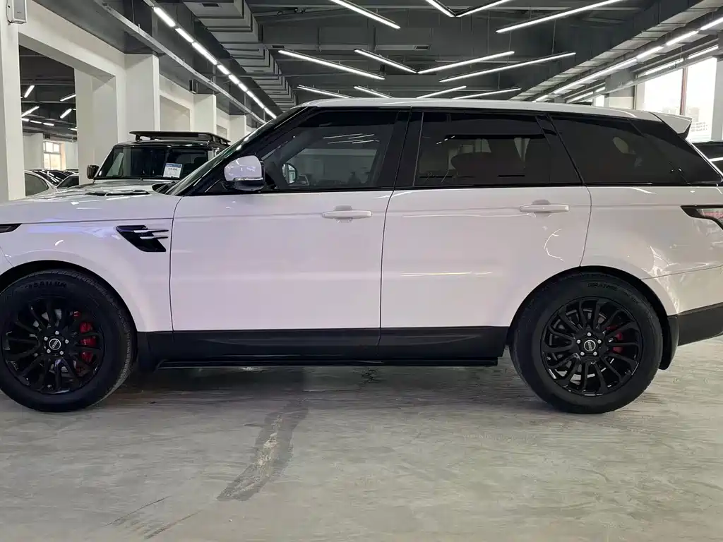Land Rover Sport 2019 — фото 7