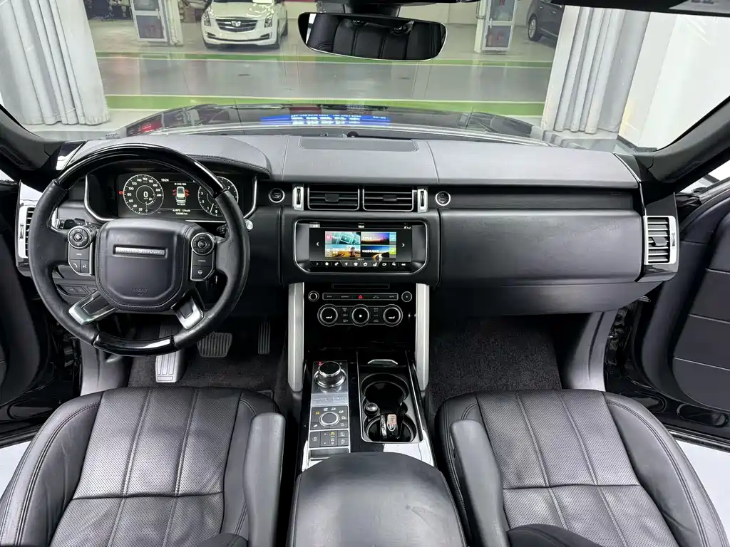 Land Rover Range Rover 2018 — фото 3