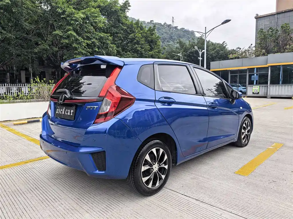 Honda Fit 2017 — фото 4