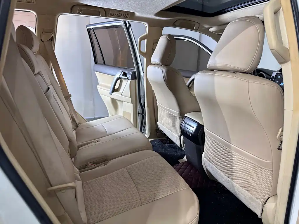 Toyota Prado 2016 — фото 14