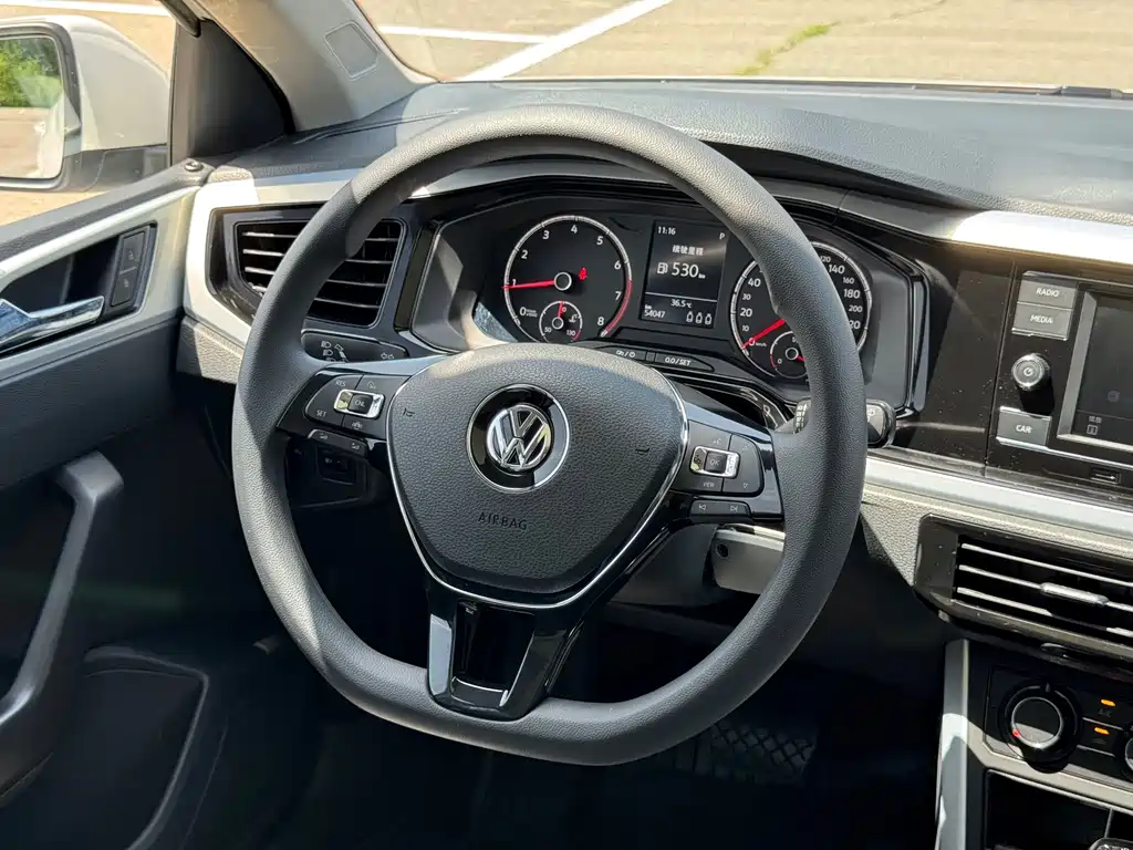 Volkswagen Polo 2020 — фото 13