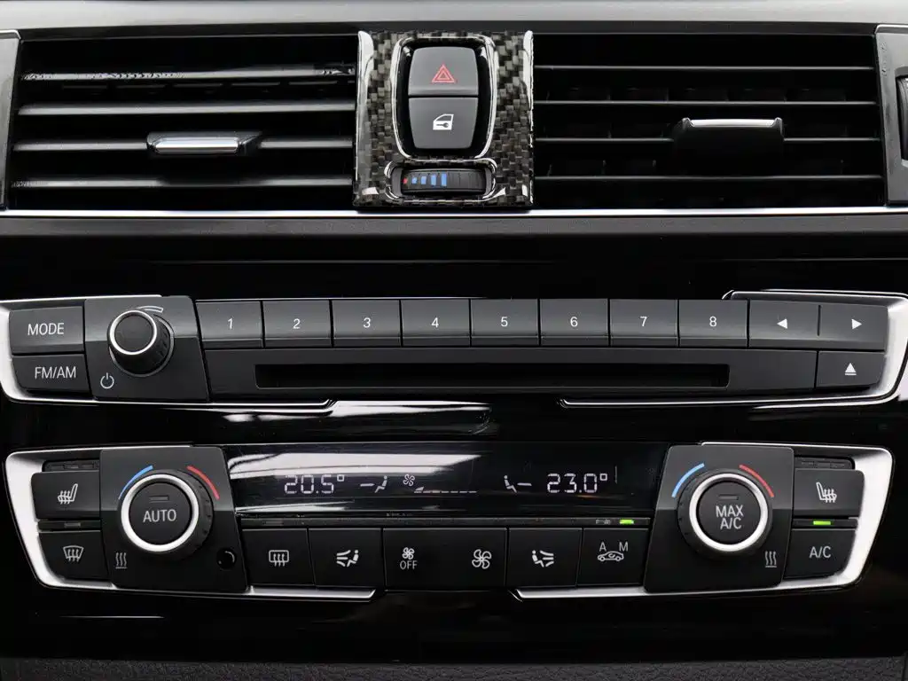 BMW 1 Series 2017 — фото 18