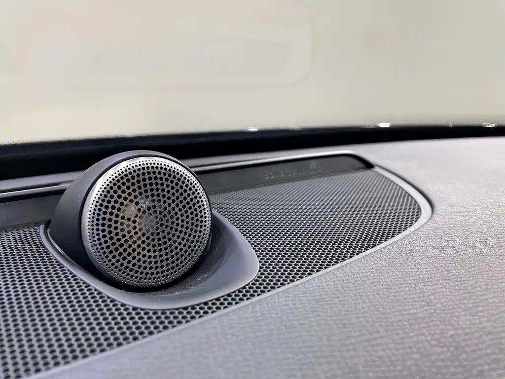 Volvo XC90 2022 — фото 14