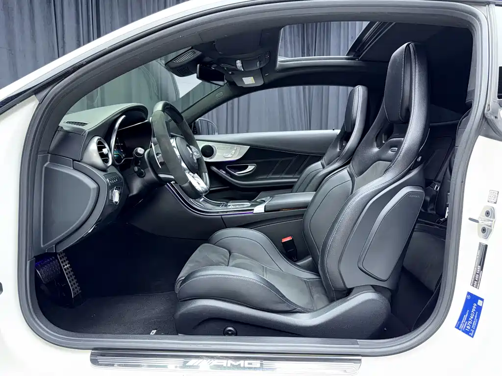 Mercedes-Benz C-Class AMG 2021 — фото 12