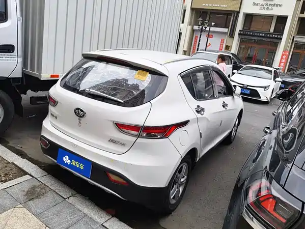 FAW Junpai D60 2015