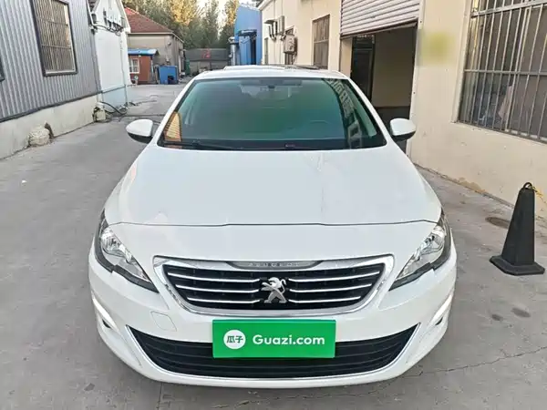 Peugeot 408 2016