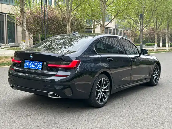 BMW 3 Series 2022