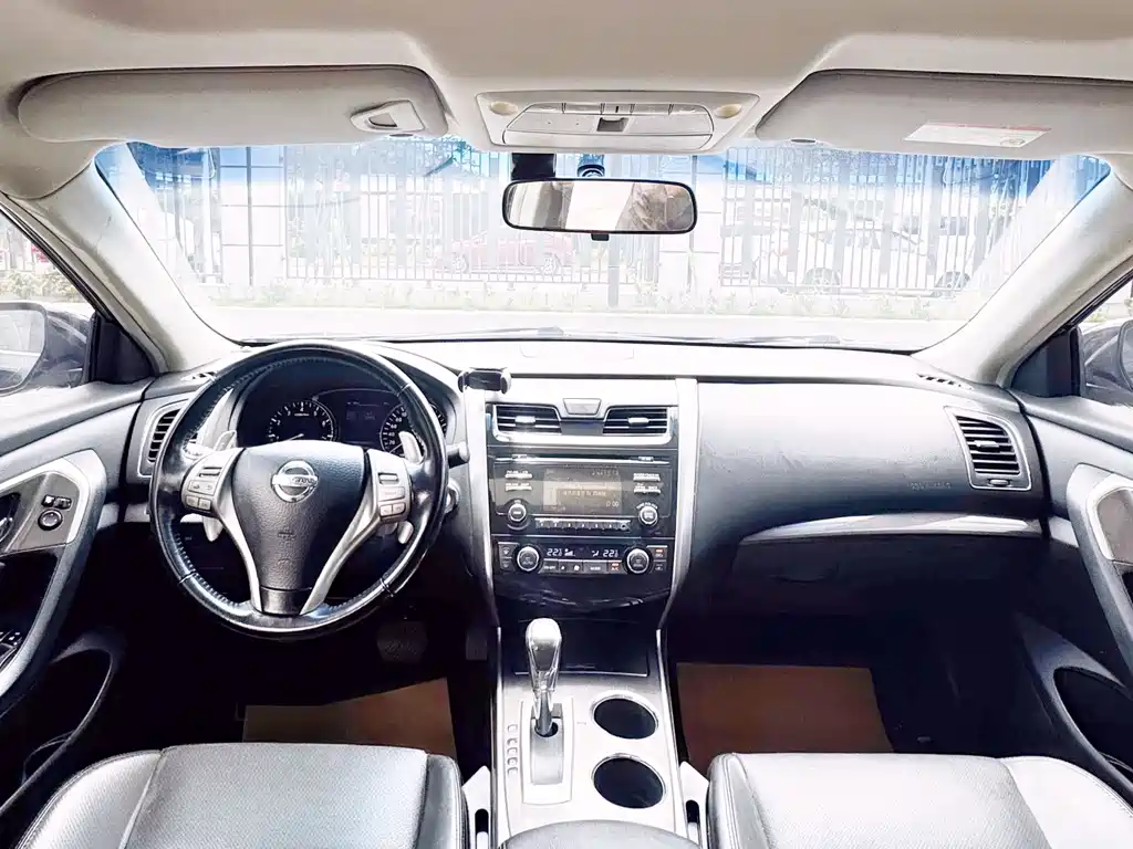 Nissan Teana 2014 — фото 11