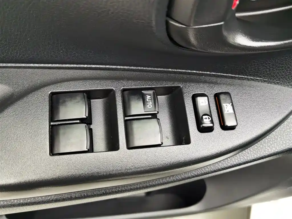 Toyota Vios 2017 — фото 9