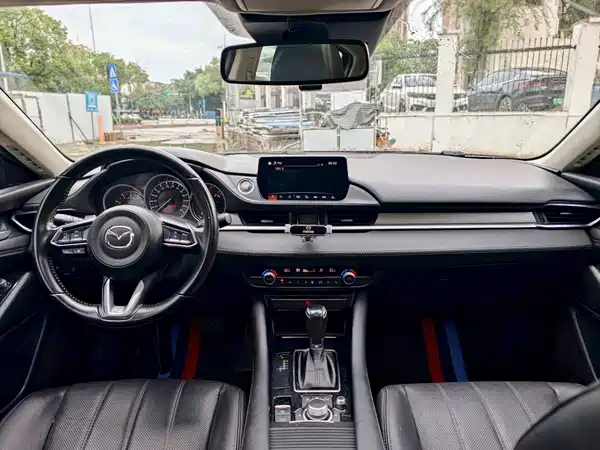 Mazda Atenza 2020
