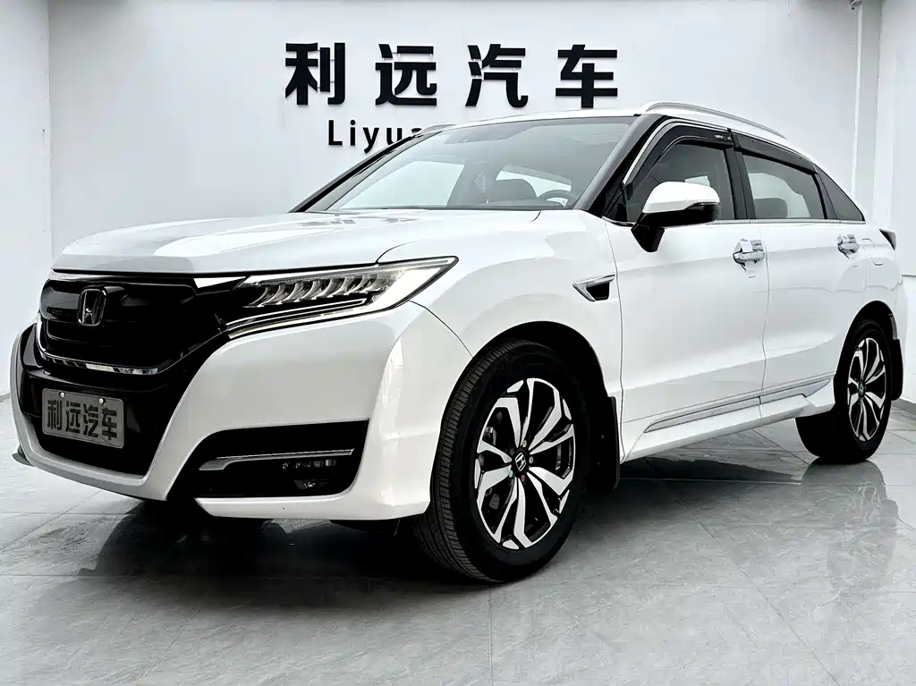 Honda UR-V 2018 — фото 1