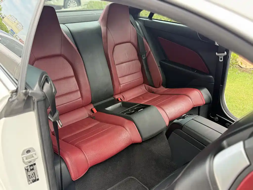 Mercedes-Benz E-Class 2015 — фото 11