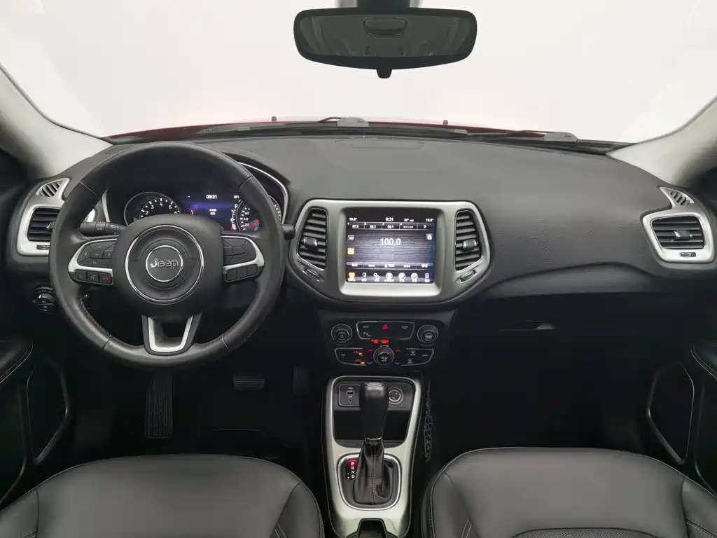 Jeep Compass 2018 — фото 5