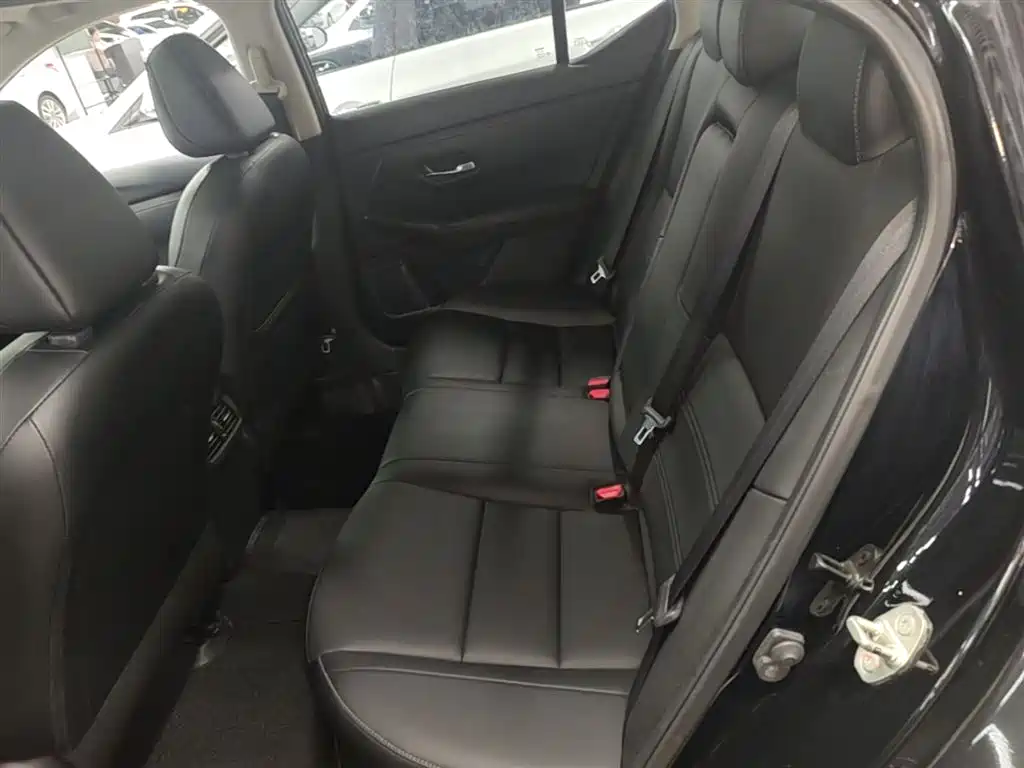 Nissan Sylphy 2020 — фото 17