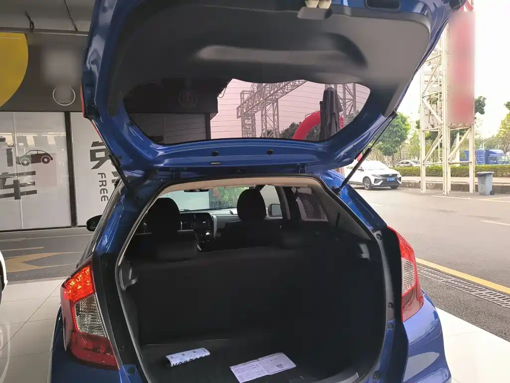 Honda Fit 2018 — фото 9