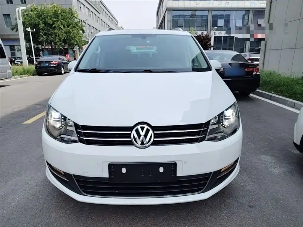 Volkswagen Sharan 2016 — фото 3