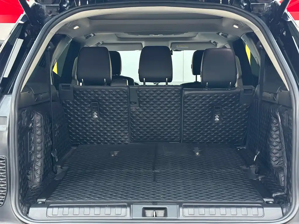 Land Rover Discovery 2021 — фото 11