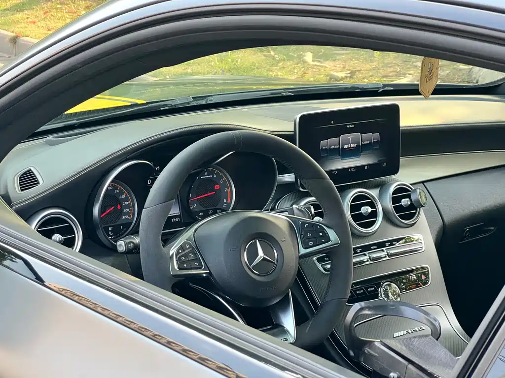 Mercedes-Benz C-Class AMG 2017 — фото 13