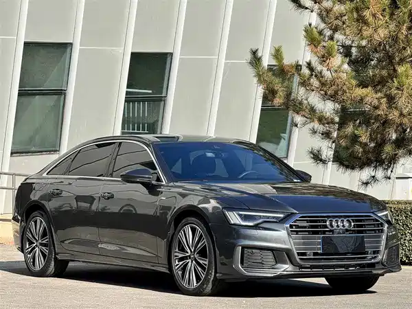 Audi A6L 2022