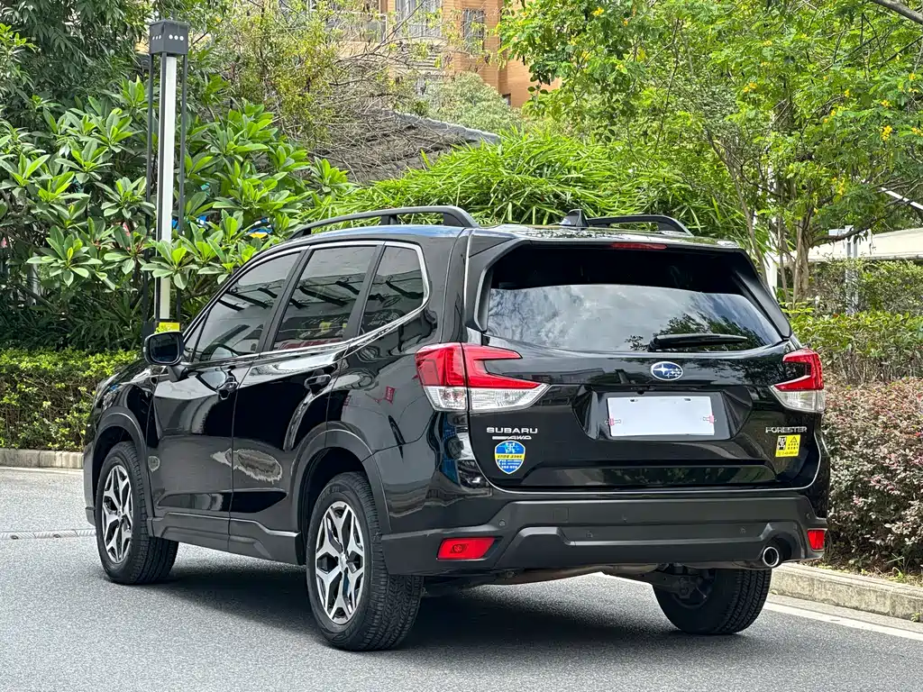 Subaru Forester 2018 — фото 17