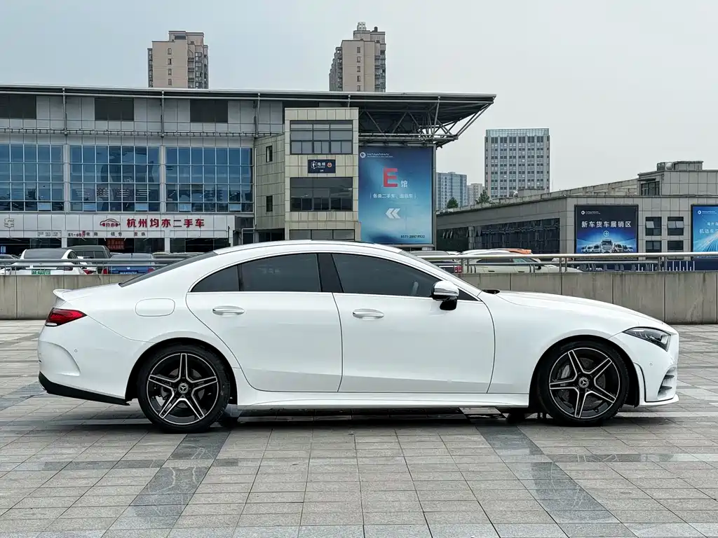 Mercedes-Benz CLS 2021 — фото 3