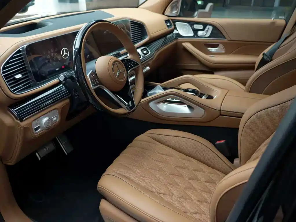 Mercedes-Benz GLS — фото 14