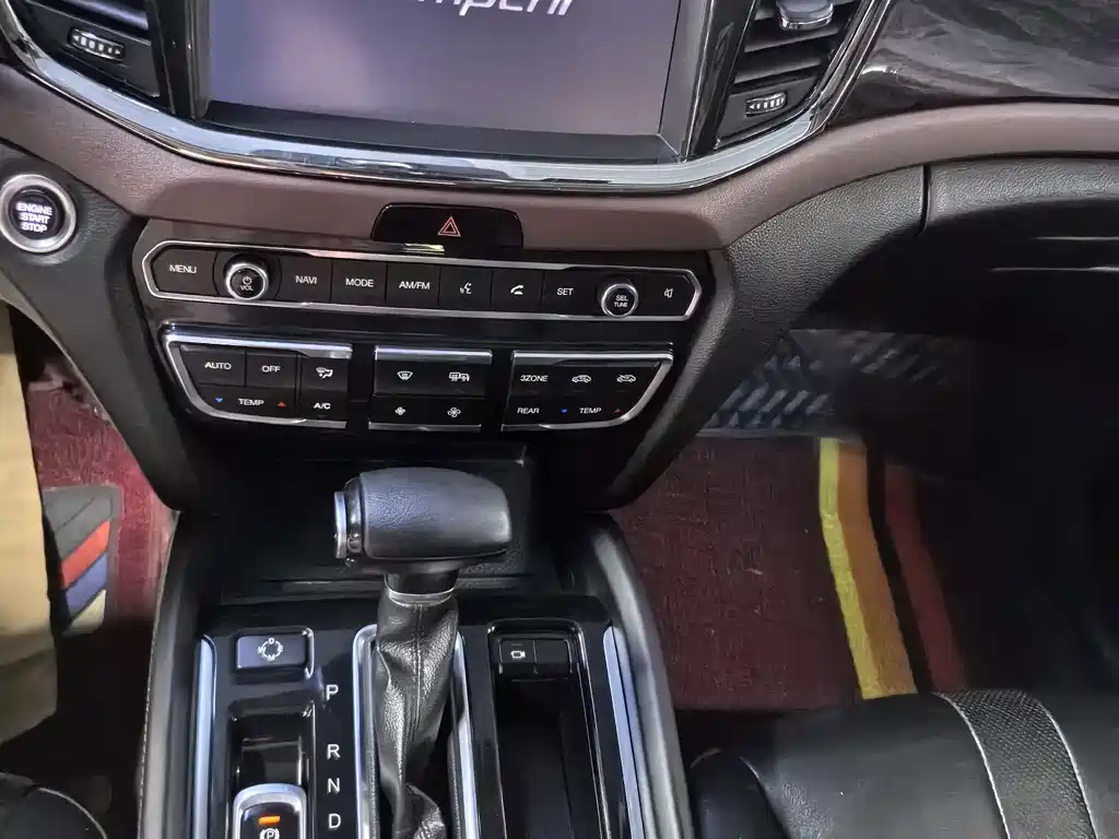 GAC Motor Trumpchi GS8 2018 — фото 11