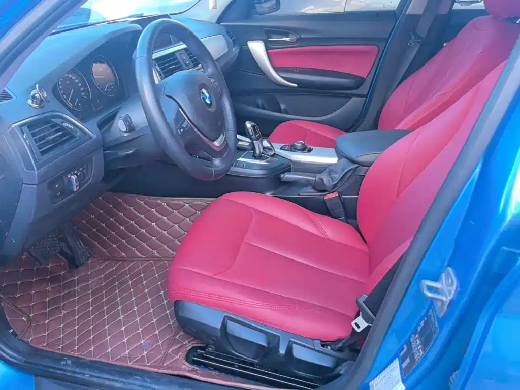 BMW 1 Series 2018 — фото 15