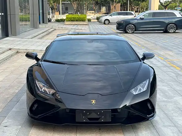 Lamborghini Huracan 2022