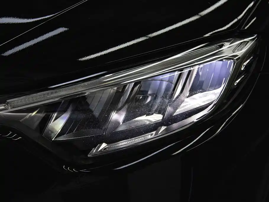 Mercedes-Benz GLC 2023 — фото 11