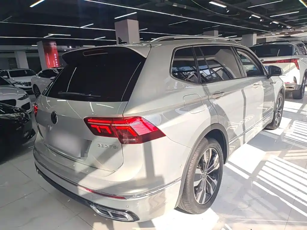 Volkswagen Tiguan L 2022