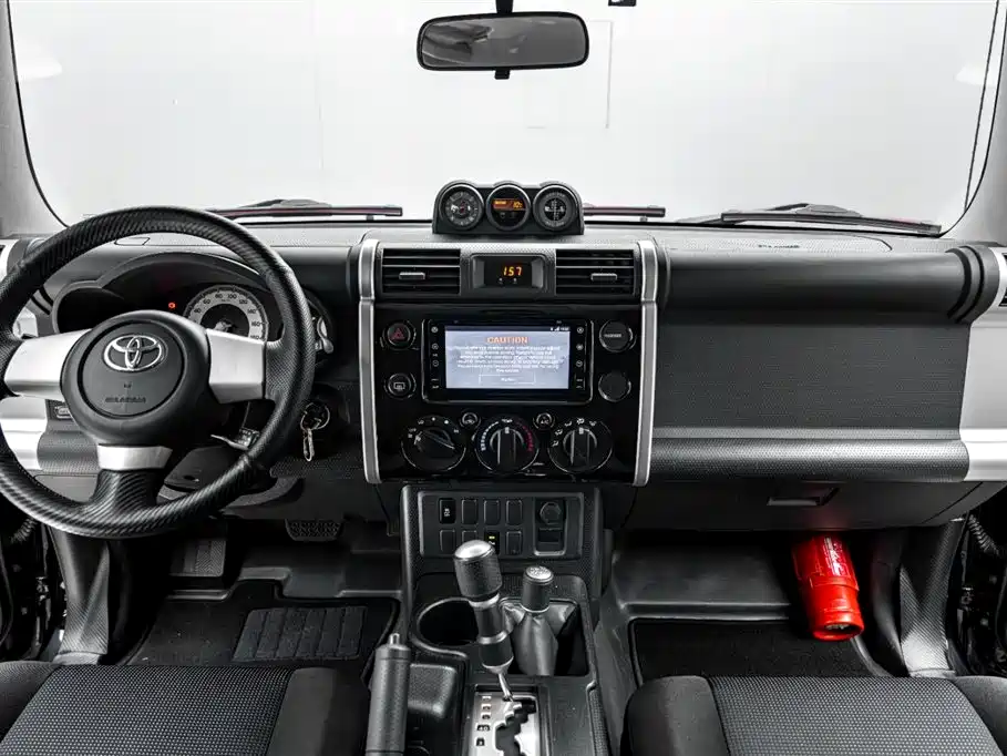 Toyota FJ Cruiser 2020 — фото 29