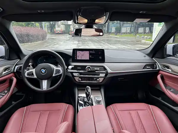 BMW 5 Series 2022