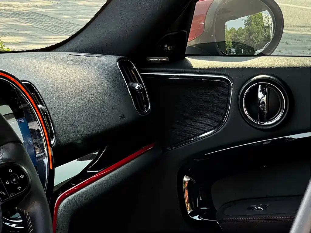 MINI JCW Countryman 2022 — фото 12