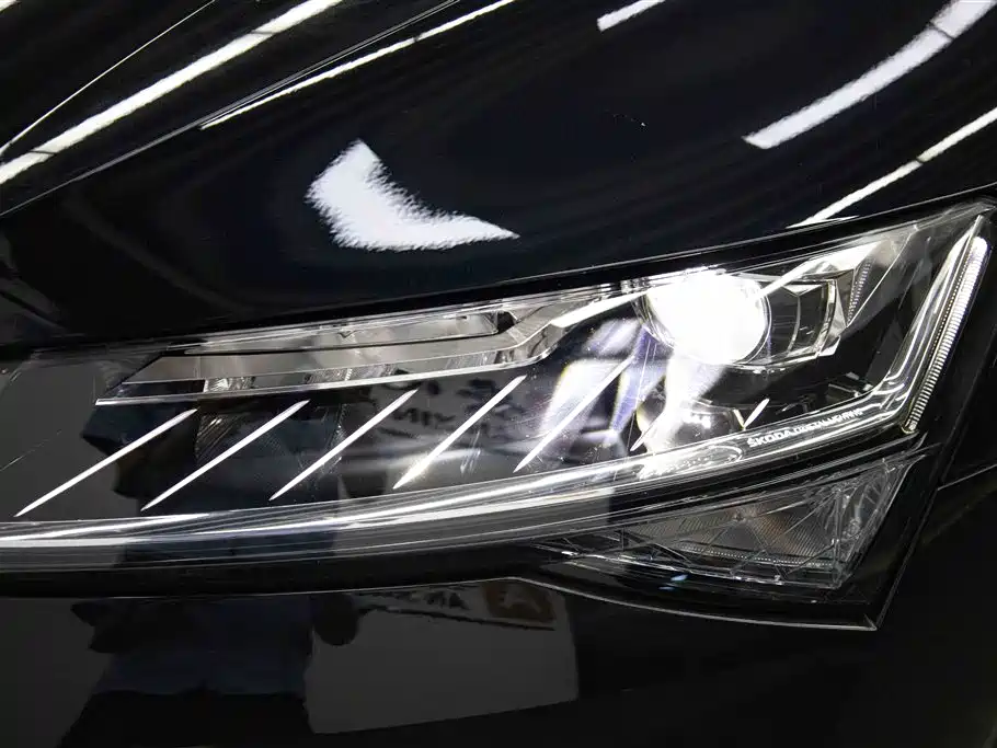 Skoda Superb 2024 — фото 10