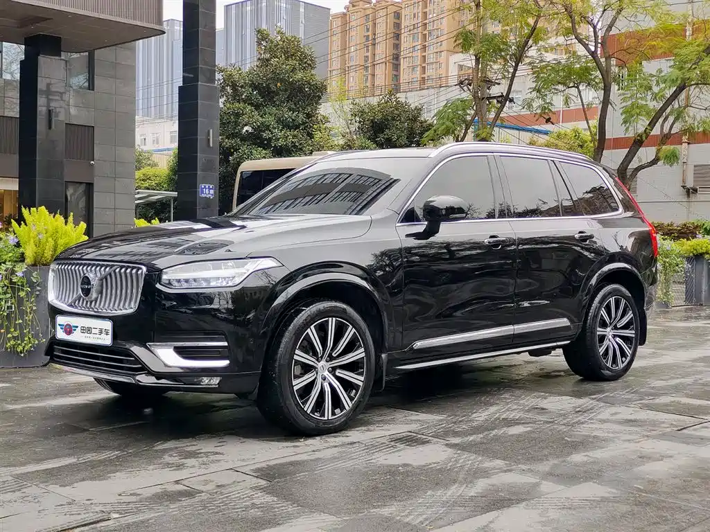 Volvo XC90 2021 — фото 1
