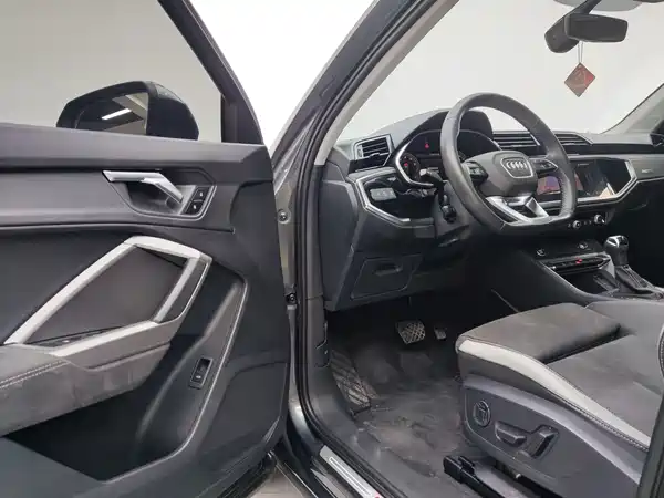 Audi Q3 2023