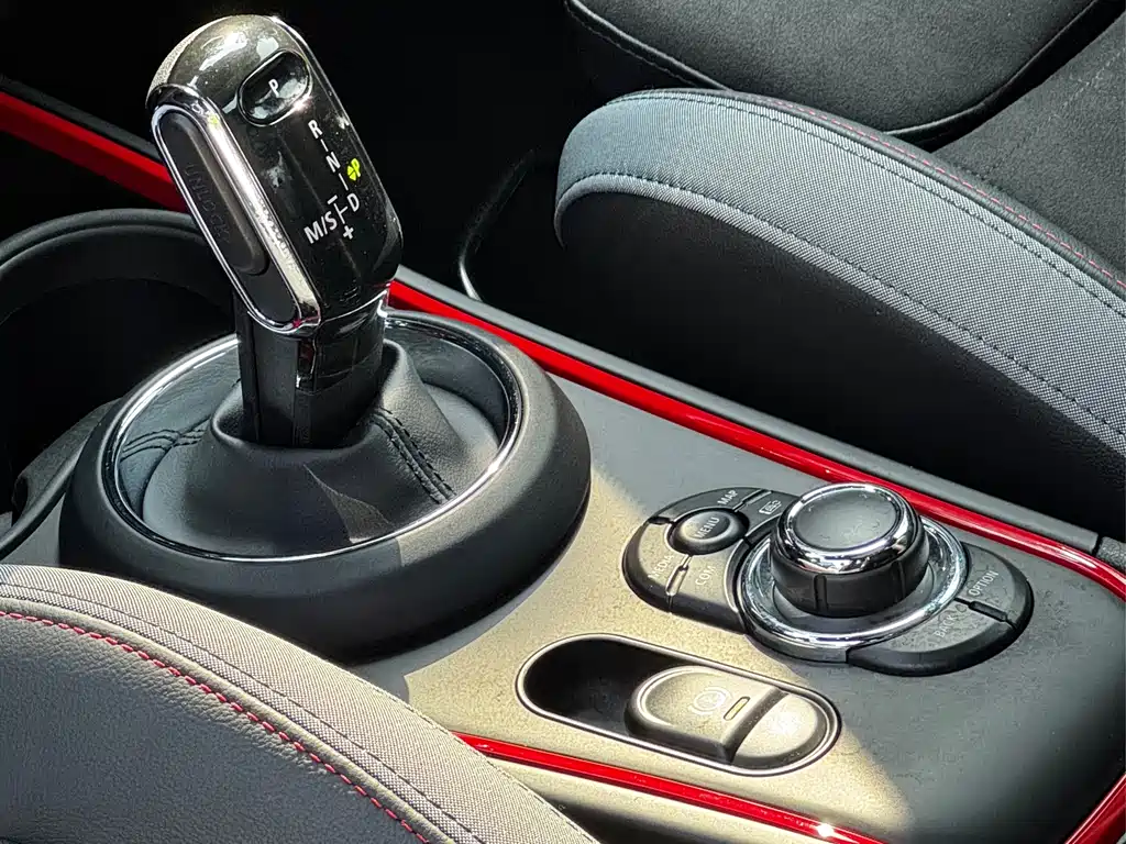 MINI JCW Countryman 2022 — фото 11
