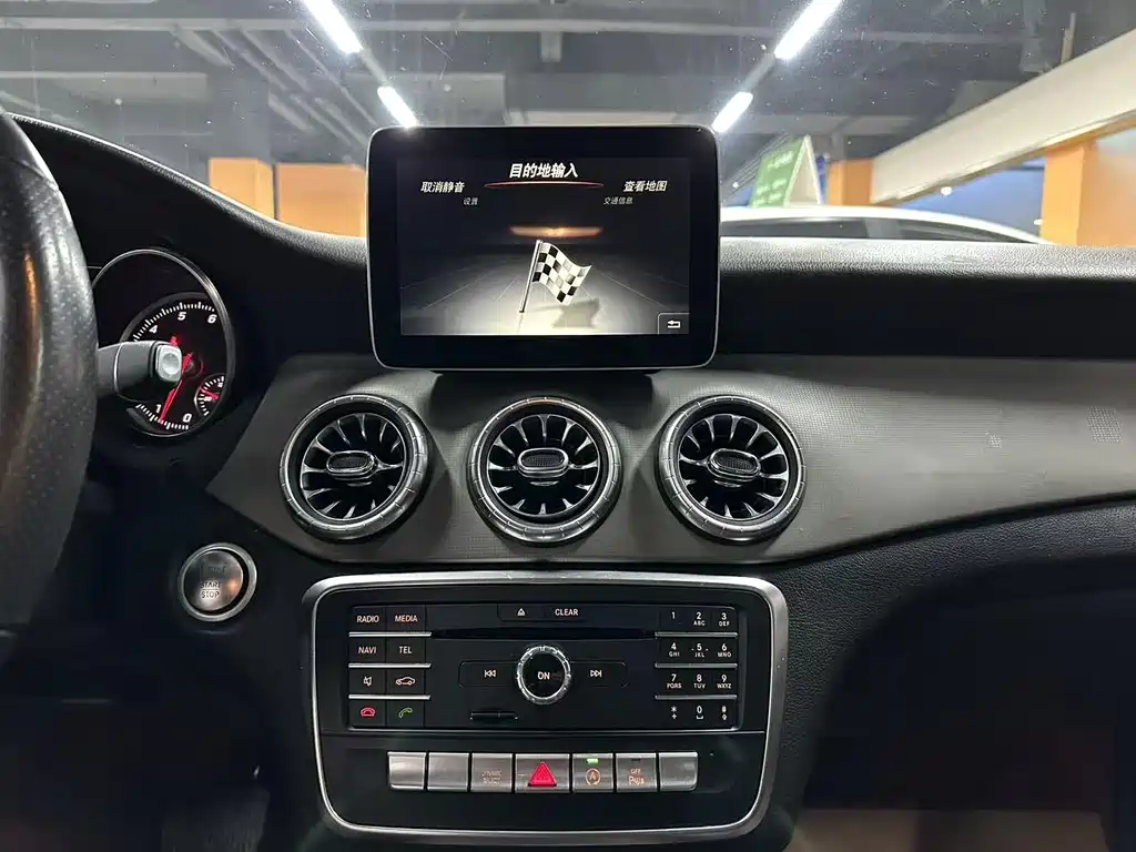 Mercedes-Benz CLA 2018 — фото 16